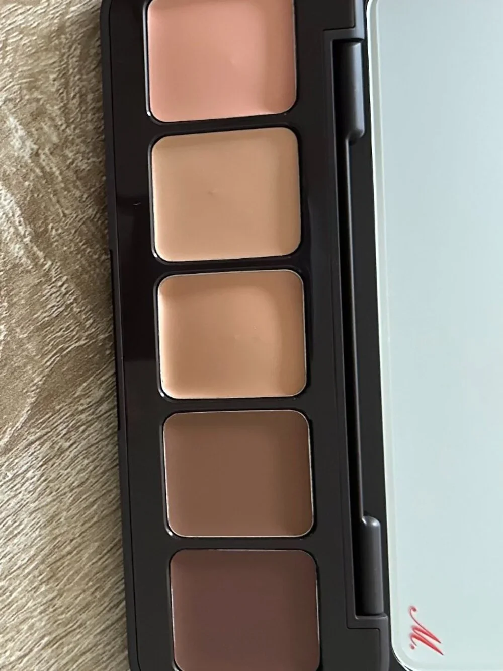 m.ph by Mary Phillips Underpainting Face Highlight & Contour Palette in MEDIUM